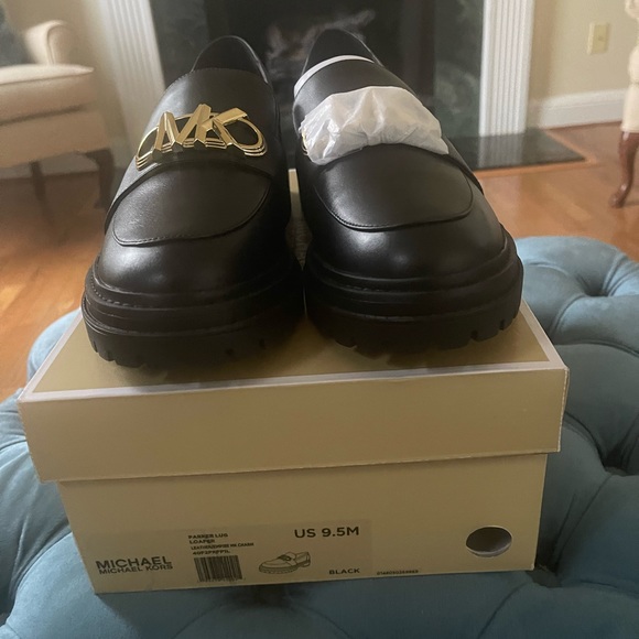 Micheal Kors Parker Lug Shoes - Picture 2 of 5